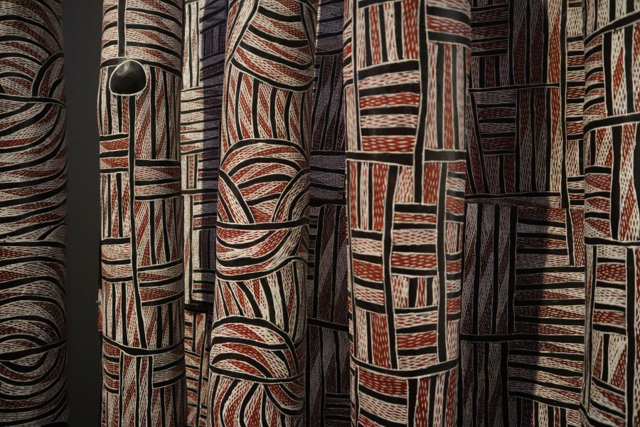 Dhuwarrwarr Marika, Wall of Resistance, © Buku-Larrŋgay Mulka, ARTKELCH